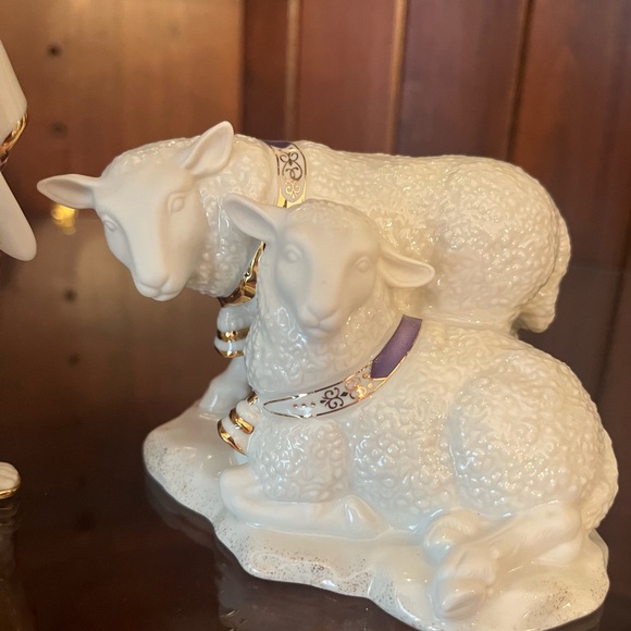 Lenox China First Blessing Nativity 15 Pieces - Picture 5 of 15